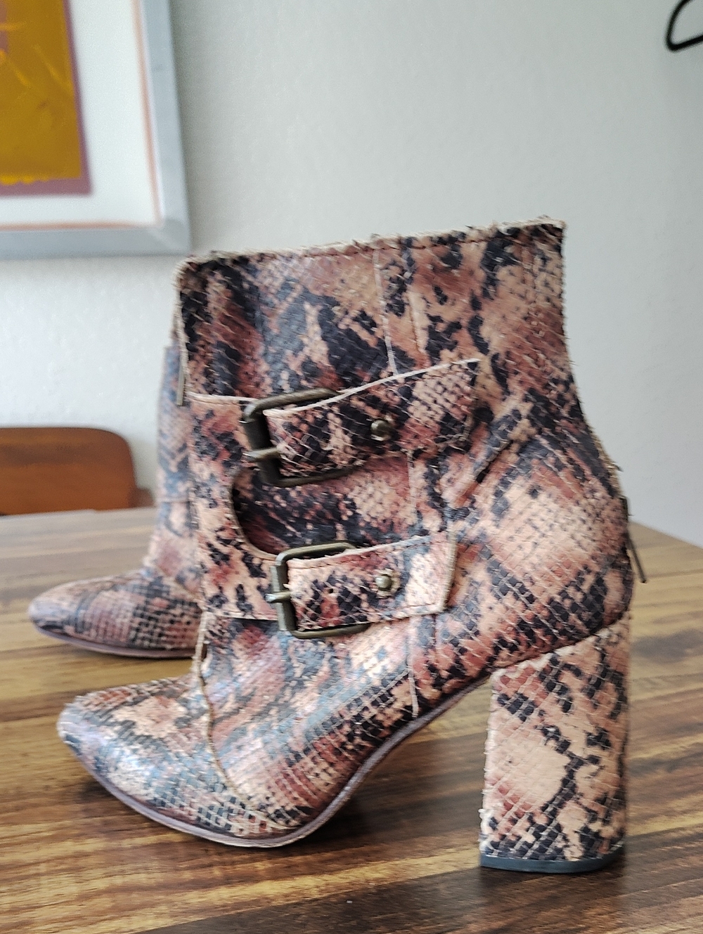 FREEBIRD Joey Snake Print Bootie SZ 8 Boots